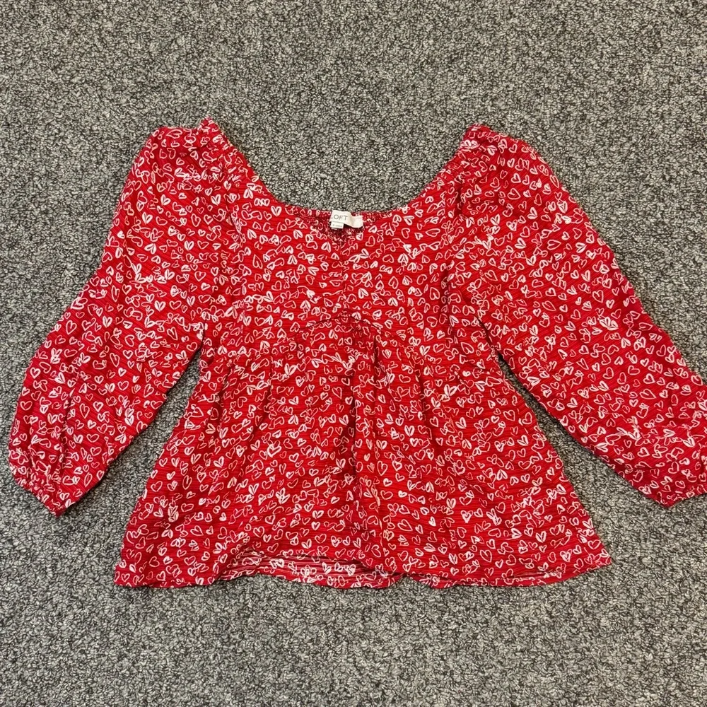 LOFT Red Top with White Heart Print - Picture 5 of 10